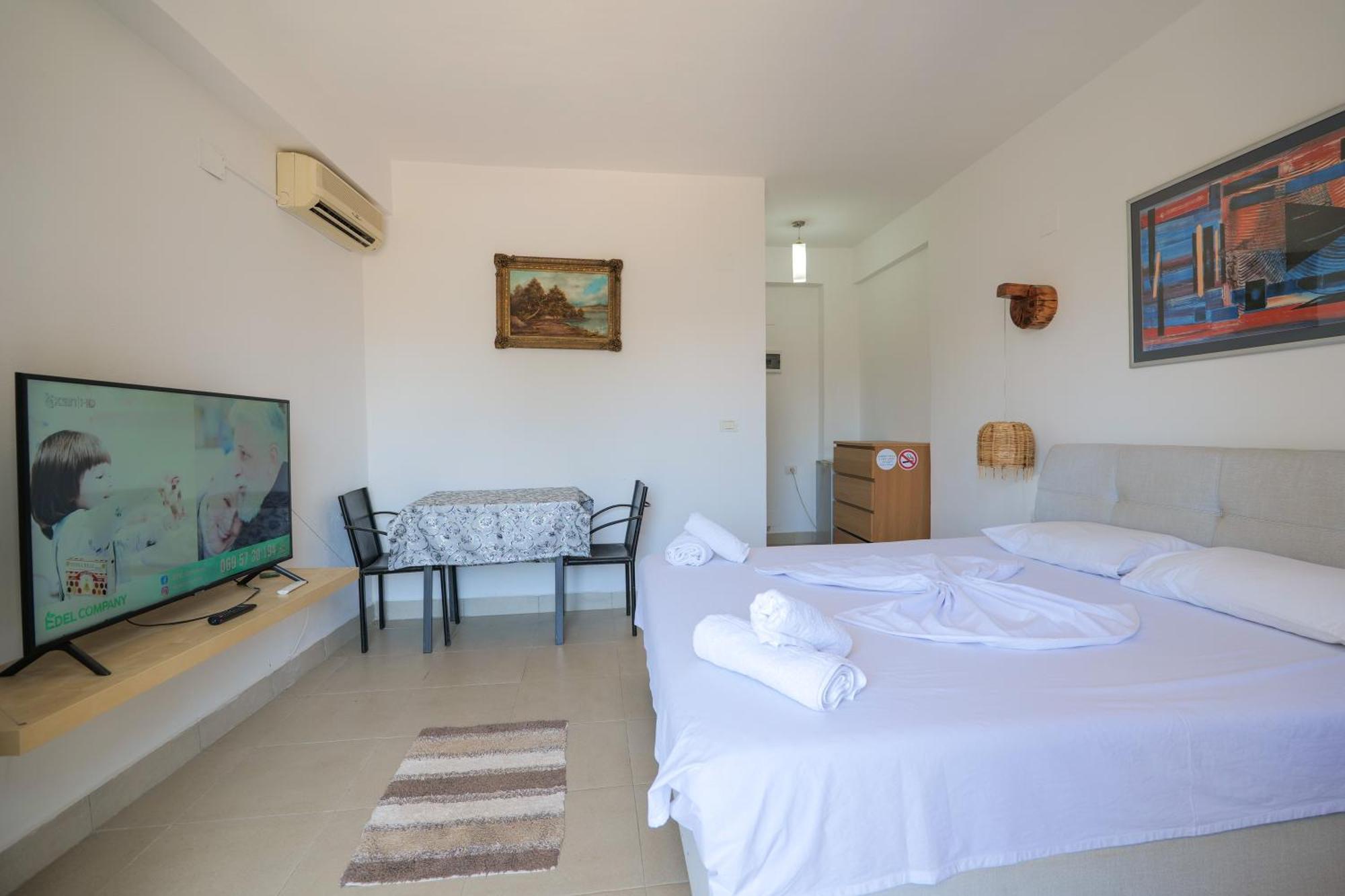Garden Villa Lake Side & Glamping Ksamil Dış mekan fotoğraf