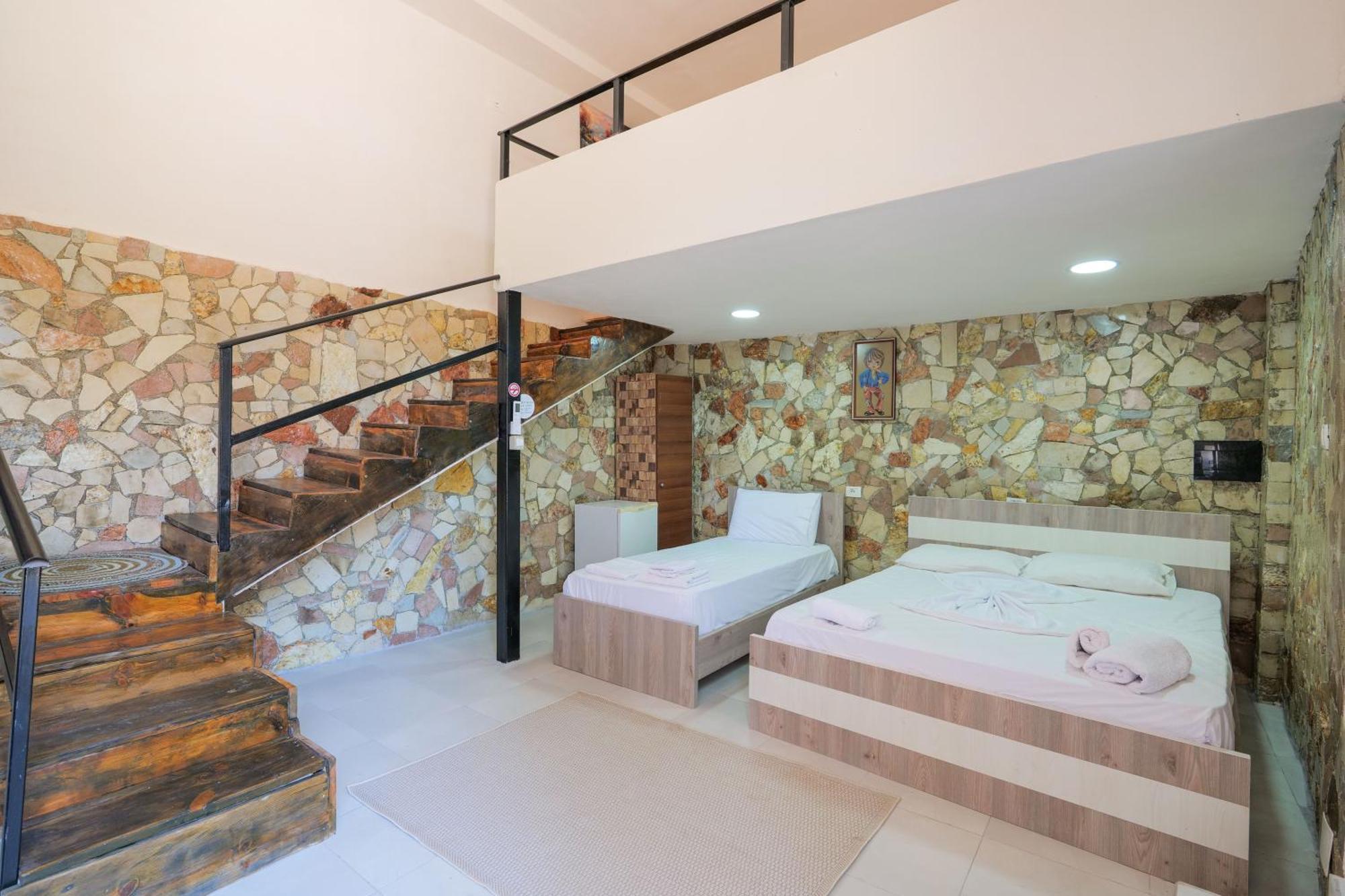 Garden Villa Lake Side & Glamping Ksamil Dış mekan fotoğraf