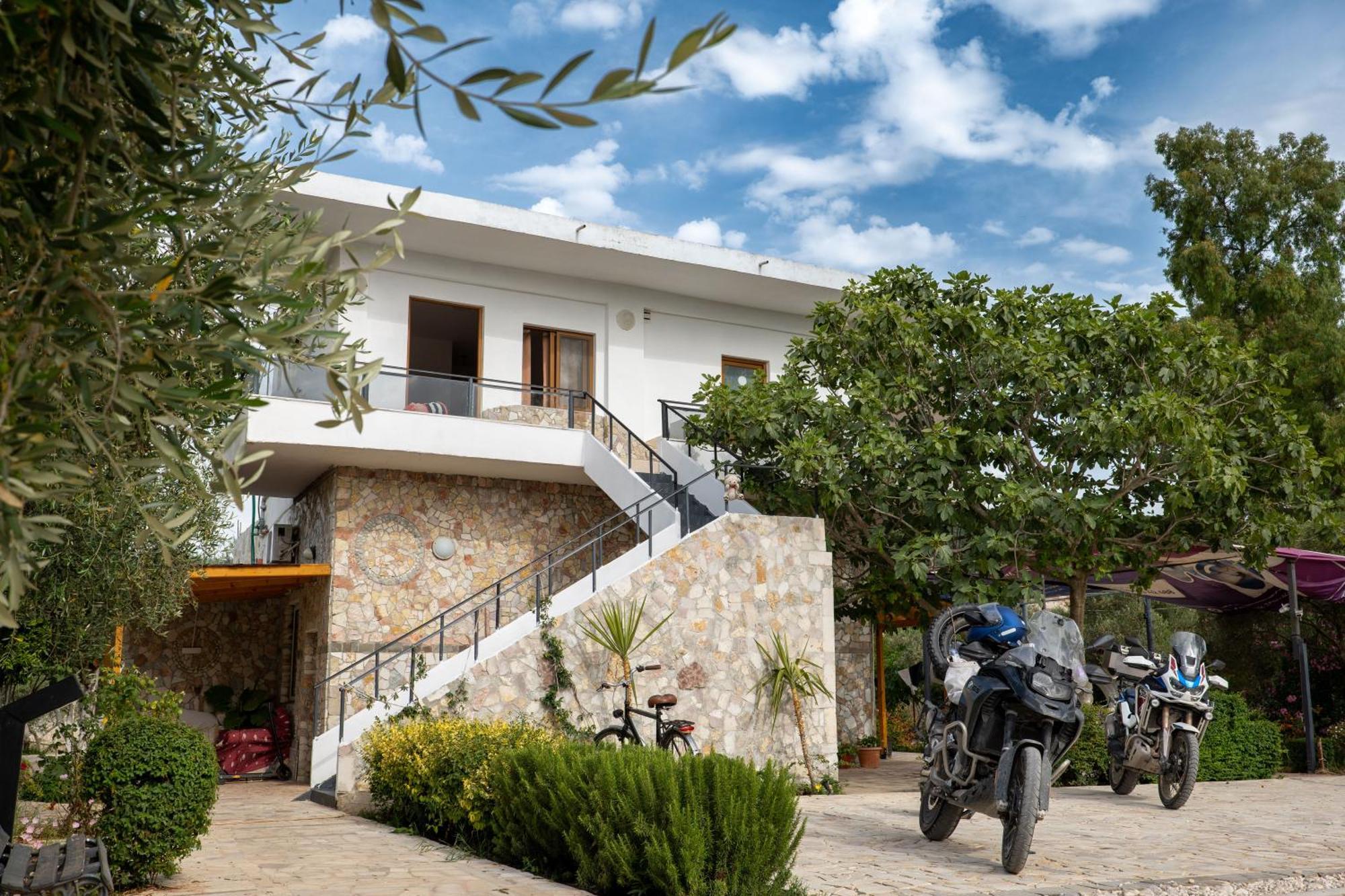 Garden Villa Lake Side & Glamping Ksamil Dış mekan fotoğraf